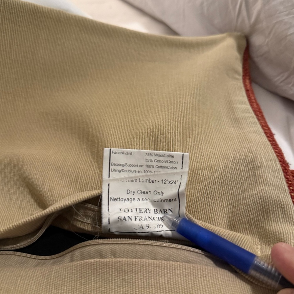 Pottery Barn Vintage Mahal Wool Lumbar Kilim Pillow Cover, 12 X 24, 2009 - Picture 5 of 6